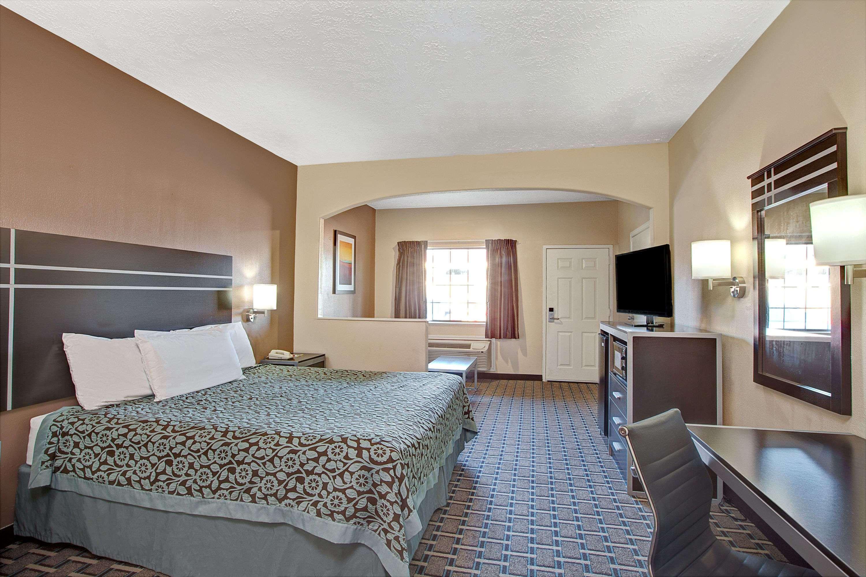 Days Inn & Suites By Wyndham Houston North - ספרינג מראה חיצוני תמונה